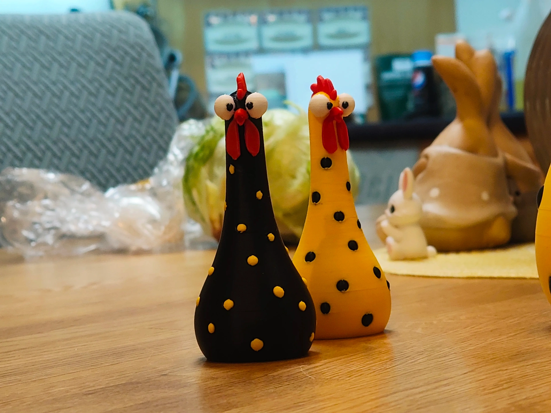 Galletti di Barcelos stampati in 3D nero e giallo