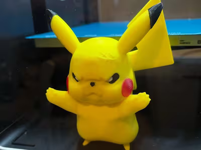 Statuetta Pikachu arrabbiato stampata in 3D